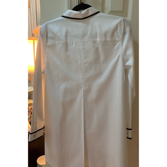 NWT Chico’s No Iron Contrast Trim Tunic - Picture 4 of 4